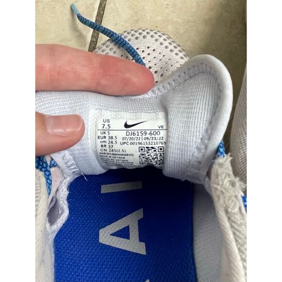 Nike Women’s react Pegasus trail 4 sneakers pearl pink size 7.5 - Picture 2 of 10